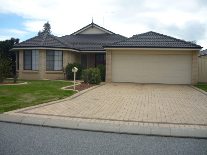 7 Columbus Street, Dudley Park WA 6210