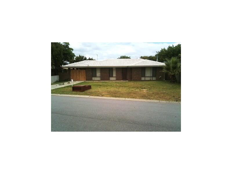 4 Newman Close, Cooloongup WA 6168