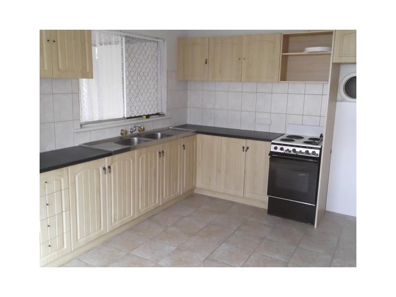 8 Wannyne Street, Mandurah WA 6210