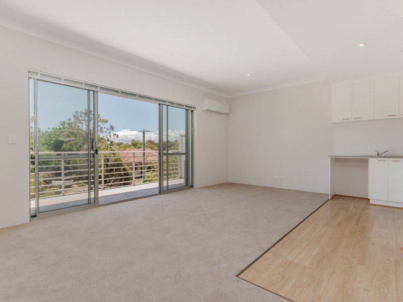 Unit 2, 9 Lanyon Street, Mandurah WA 6210