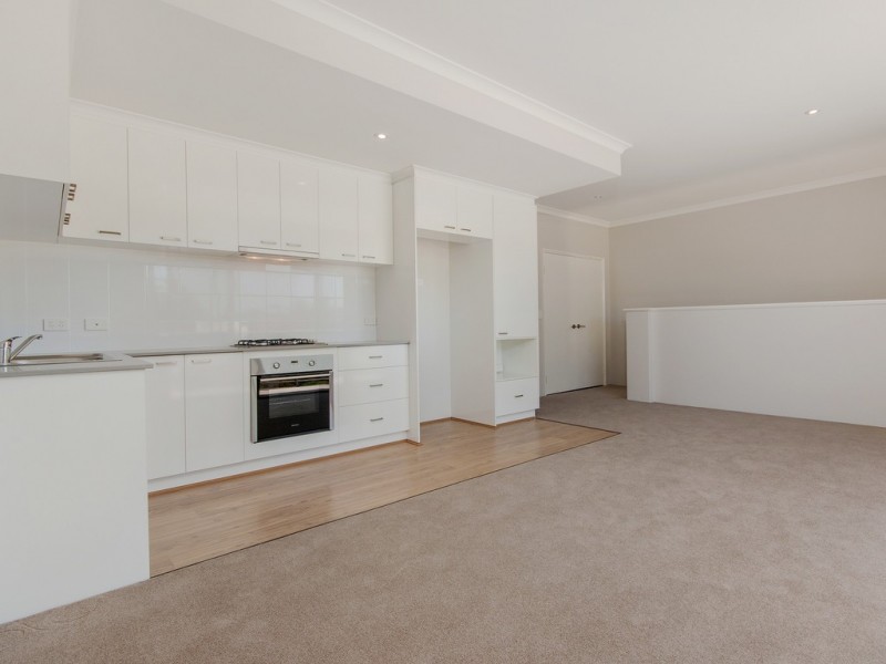 Unit 2, 9 Lanyon Street, Mandurah WA 6210