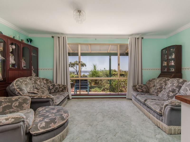 111 HARVEY VIEW DRIVE, Herron WA 6211