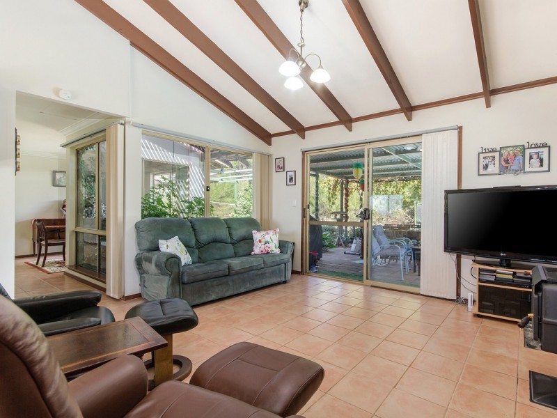 111 HARVEY VIEW DRIVE, Herron WA 6211