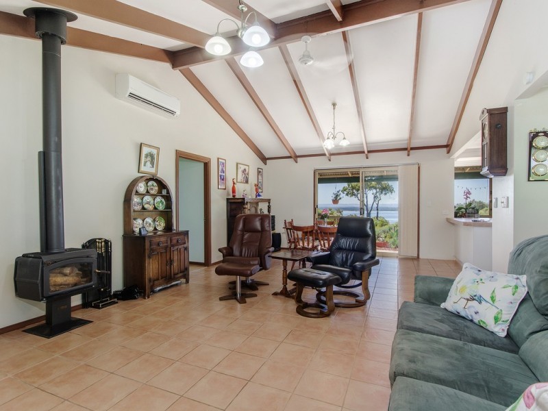 111 HARVEY VIEW DRIVE, Herron WA 6211