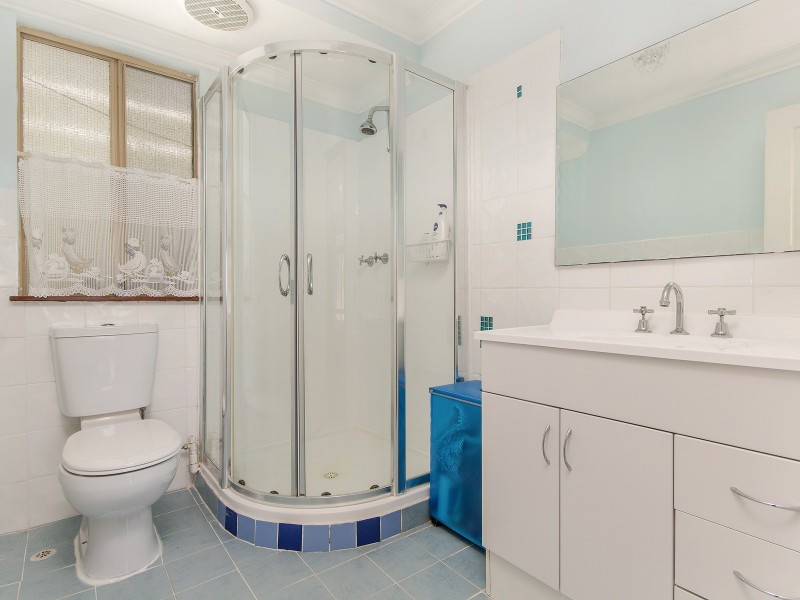 111 HARVEY VIEW DRIVE, Herron WA 6211