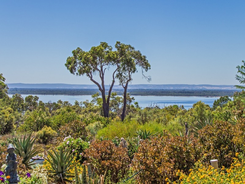 111 HARVEY VIEW DRIVE, Herron WA 6211