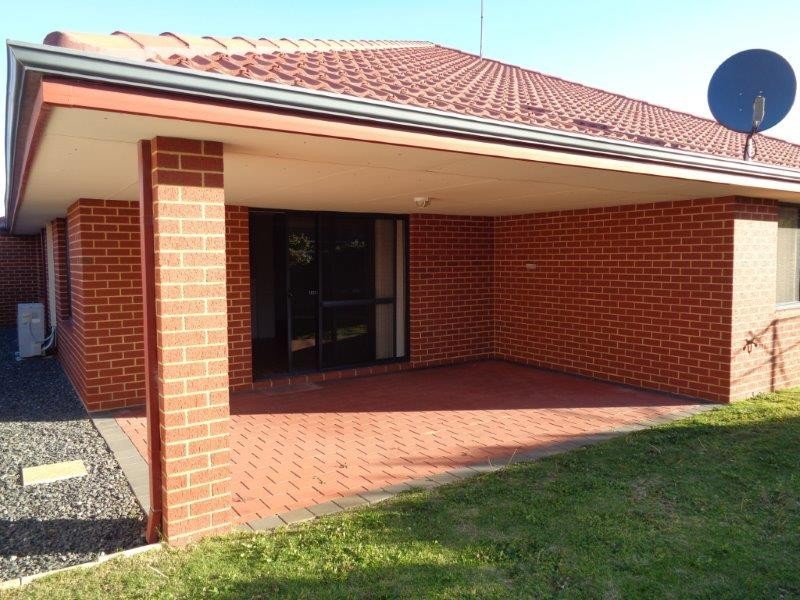 10 Whitehaven Avenue, Secret Harbour WA 6173