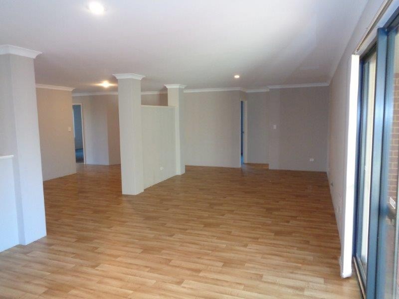 10 Whitehaven Avenue, Secret Harbour WA 6173