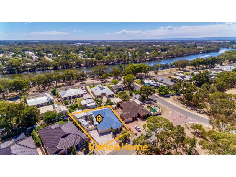 4 PATEMAN PLACE, South Yunderup WA 6208