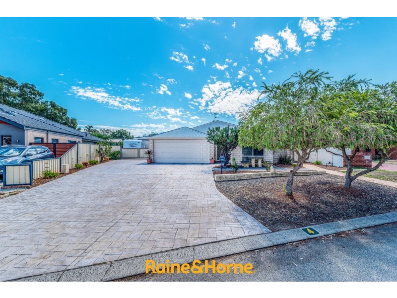4 PATEMAN PLACE, South Yunderup WA 6208