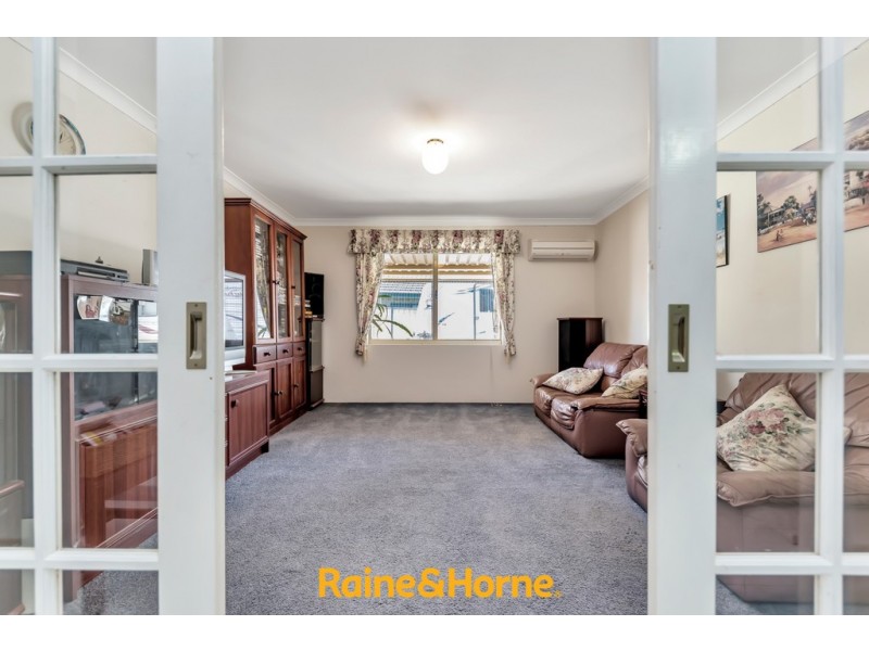 4 PATEMAN PLACE, South Yunderup WA 6208