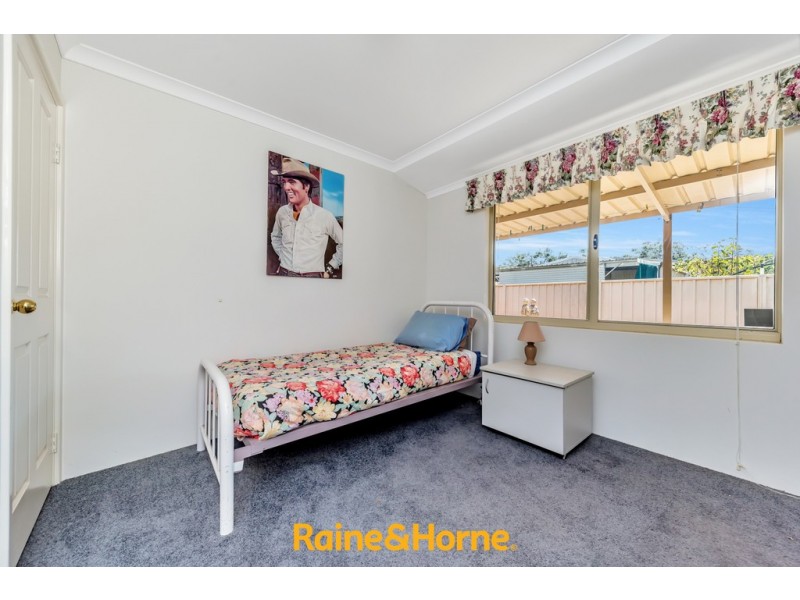 4 PATEMAN PLACE, South Yunderup WA 6208