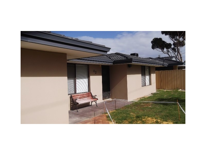 42 Kurrajong Road, Safety Bay WA 6169