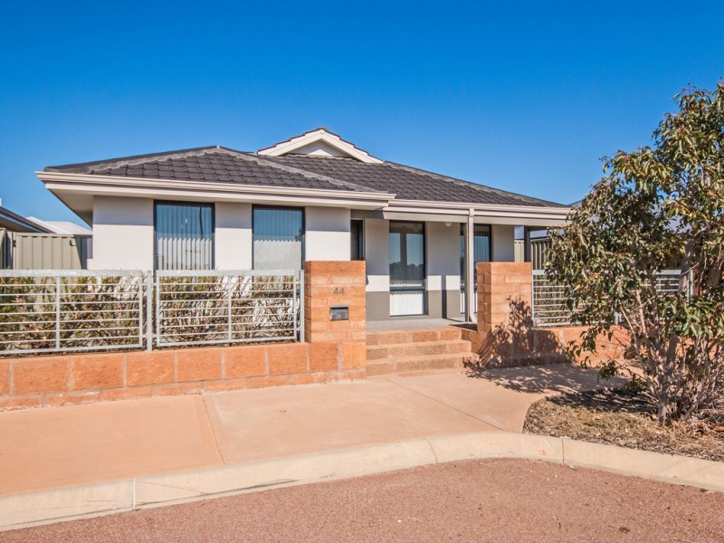 44 Veterans Drive, Byford WA 6122