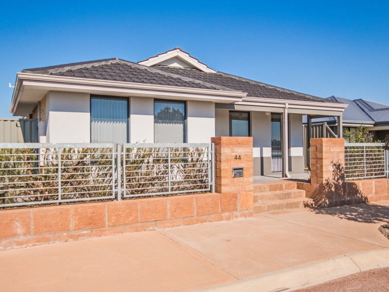 44 Veterans Drive, Byford WA 6122