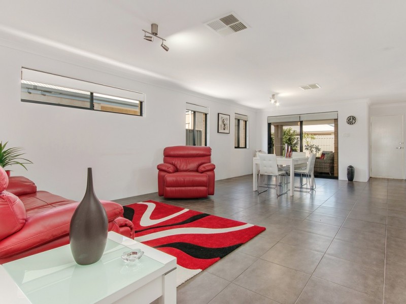 44 Veterans Drive, Byford WA 6122