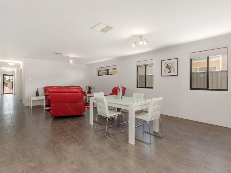 44 Veterans Drive, Byford WA 6122