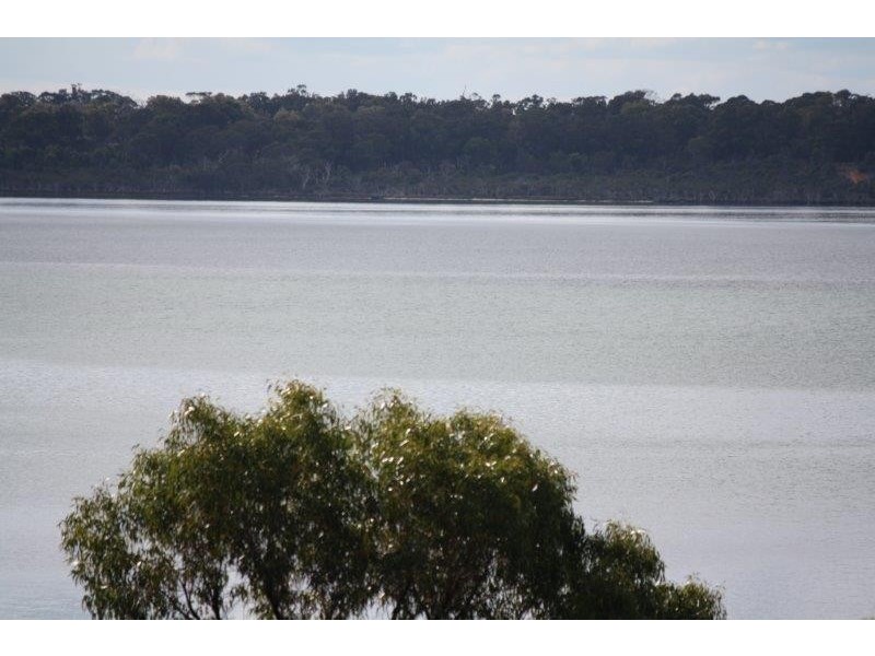 26 Estuary Heights Place, Bouvard WA 6211