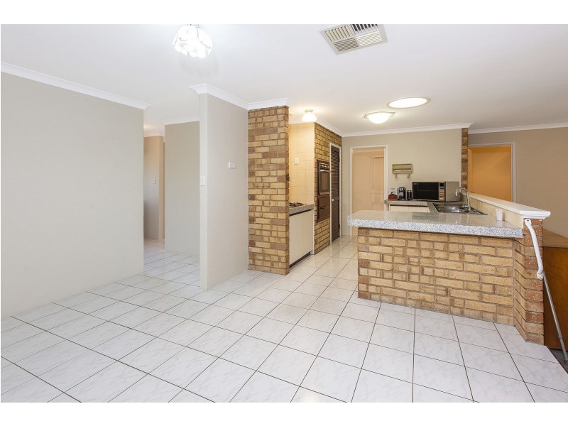 7 Irrawaddy Drive, Greenfields WA 6210