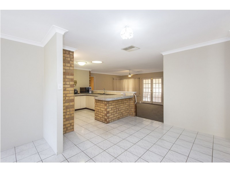 7 Irrawaddy Drive, Greenfields WA 6210