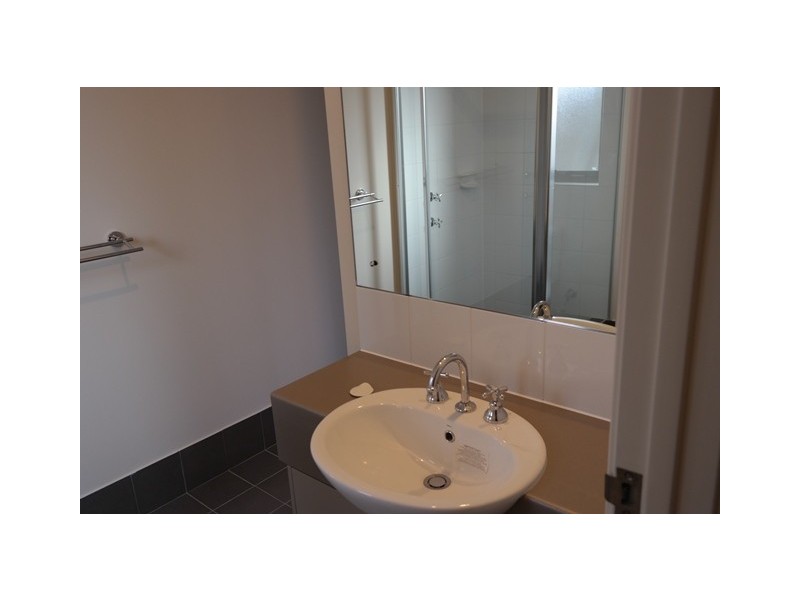 56D Gibson, Mandurah WA 6210