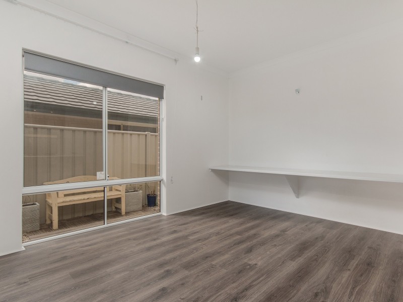 29 Tallering Way, Golden Bay WA 6174