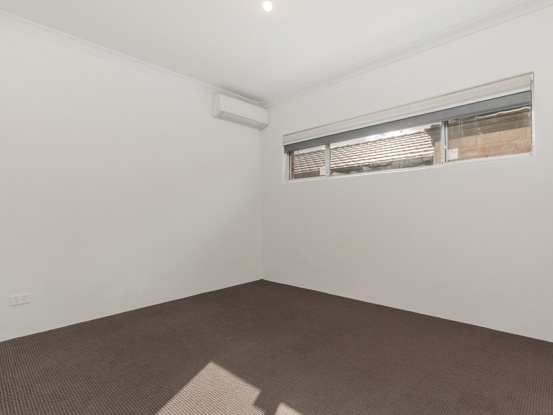 29 Tallering Way, Golden Bay WA 6174