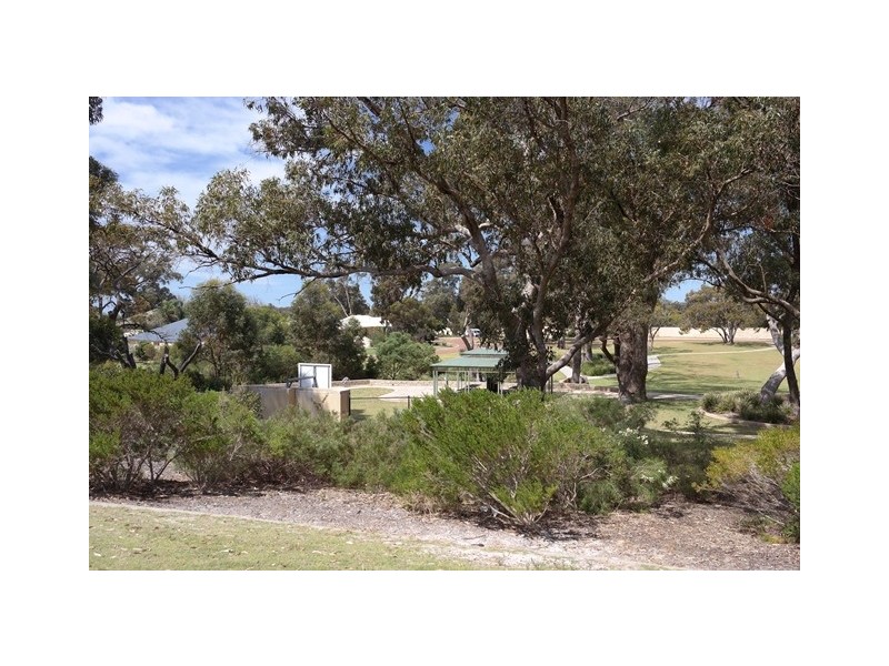 61 Ballard Meander, Lakelands WA 6180