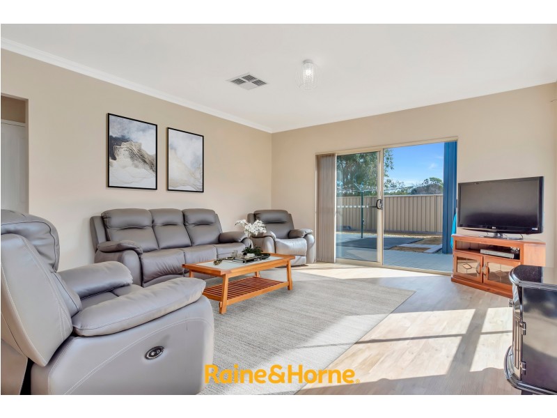 10 CAREY STREET, Pinjarra WA 6208