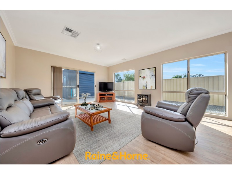 10 CAREY STREET, Pinjarra WA 6208