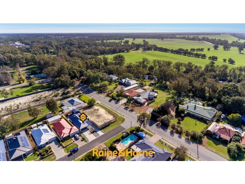 10 CAREY STREET, Pinjarra WA 6208