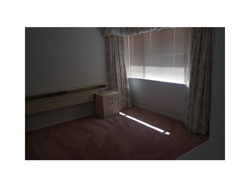 4 Ronsard Drive, San Remo WA 6210