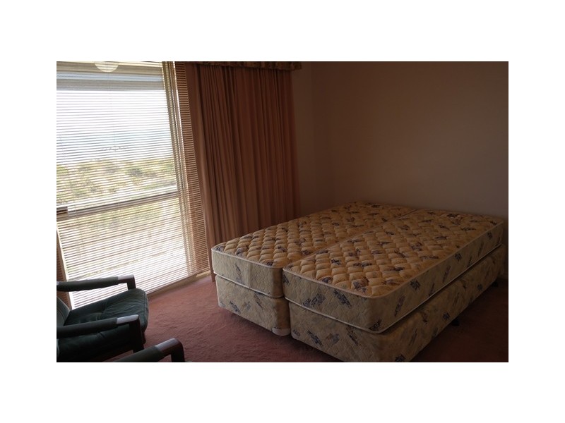 4 Ronsard Drive, San Remo WA 6210