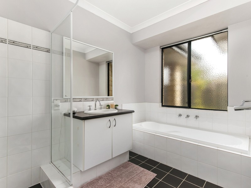 4 Spring Boulevard, Dawesville WA 6211