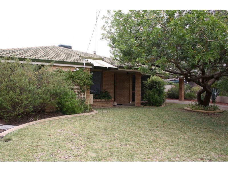 9 Salween Place, Greenfields WA 6210