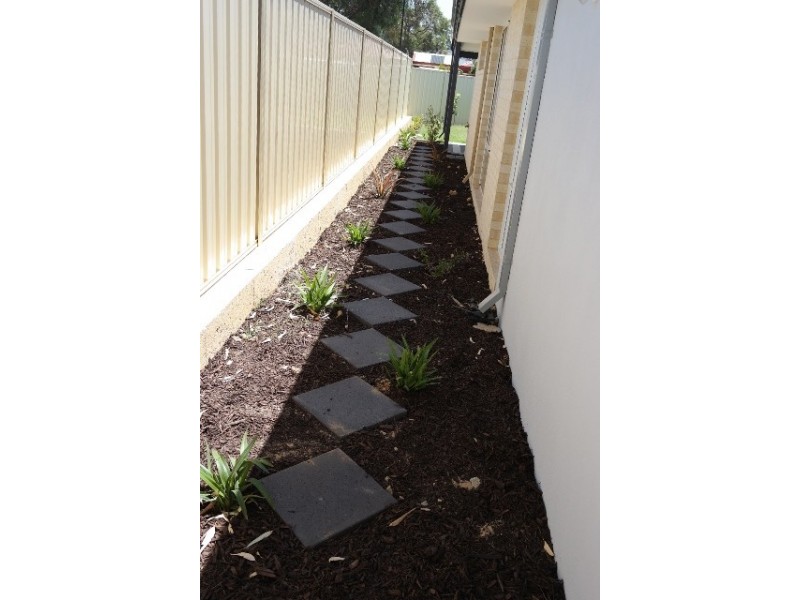 33 Kerkeri Heights, Lakelands WA 6180