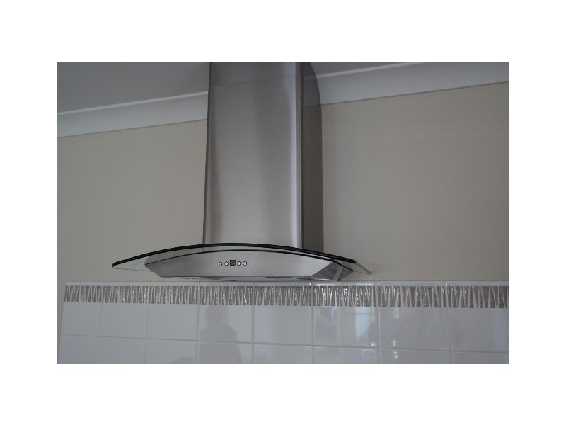 33 Kerkeri Heights, Lakelands WA 6180