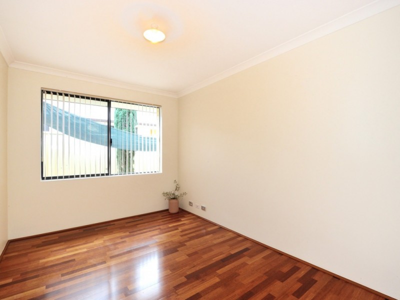 15 Nuchea Vista, Lakelands WA 6180