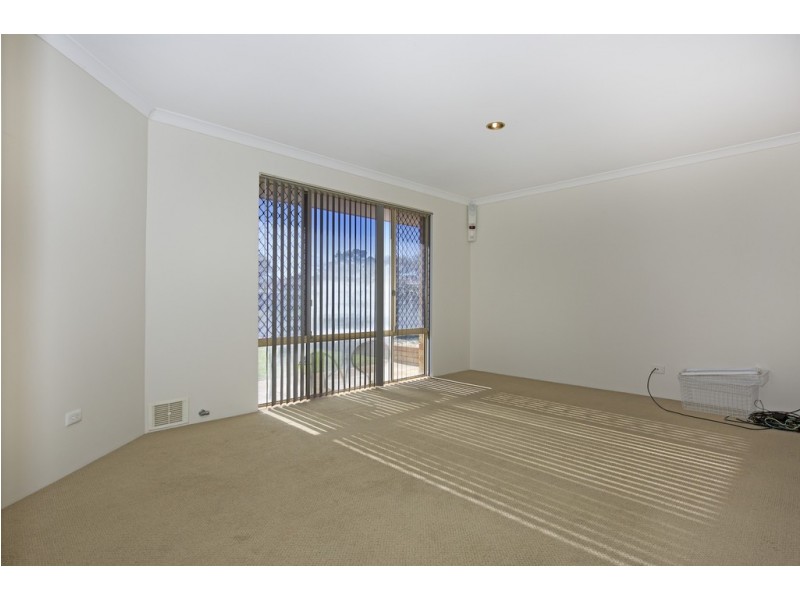32 Erica Street, Coodanup WA 6210