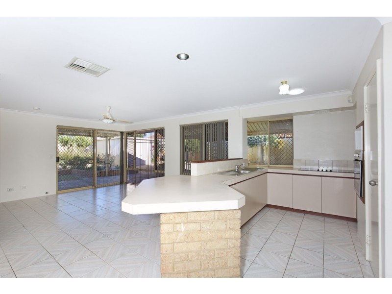 32 Erica Street, Coodanup WA 6210