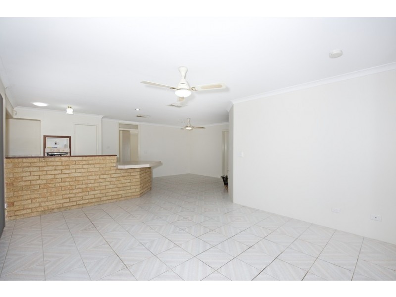 32 Erica Street, Coodanup WA 6210