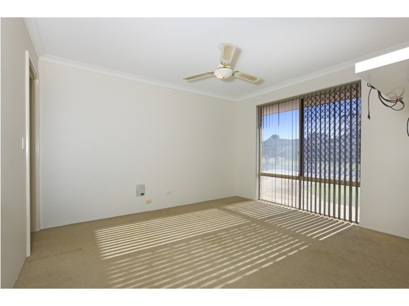 32 Erica Street, Coodanup WA 6210
