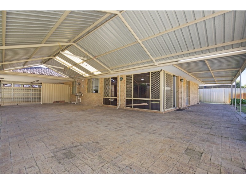 32 Erica Street, Coodanup WA 6210