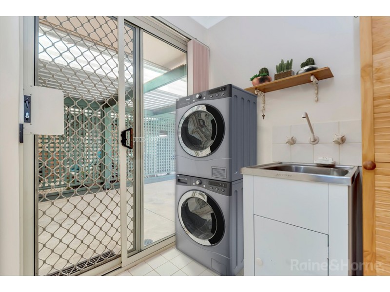 Unit 6, 8 Peel Street, Pinjarra WA 6208