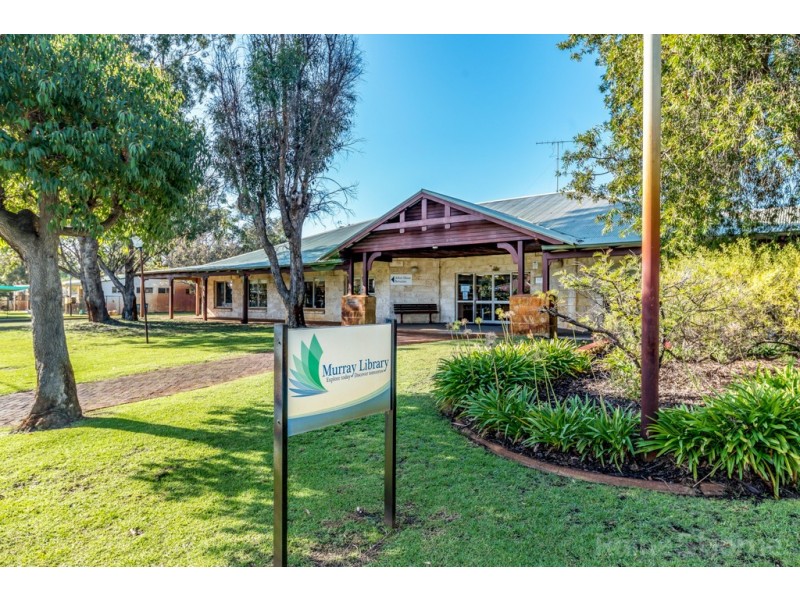 Unit 6, 8 Peel Street, Pinjarra WA 6208