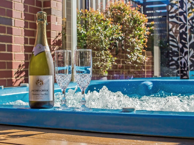 29 Camden Way, Meadow Springs WA 6210