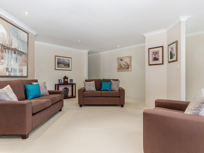 29 Camden Way, Meadow Springs WA 6210