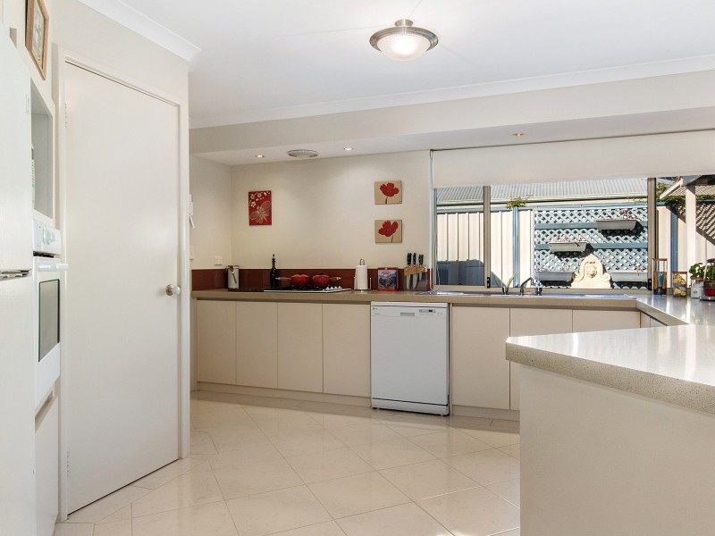 29 Camden Way, Meadow Springs WA 6210