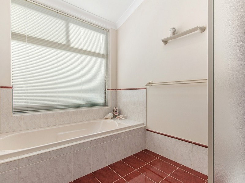 29 Camden Way, Meadow Springs WA 6210