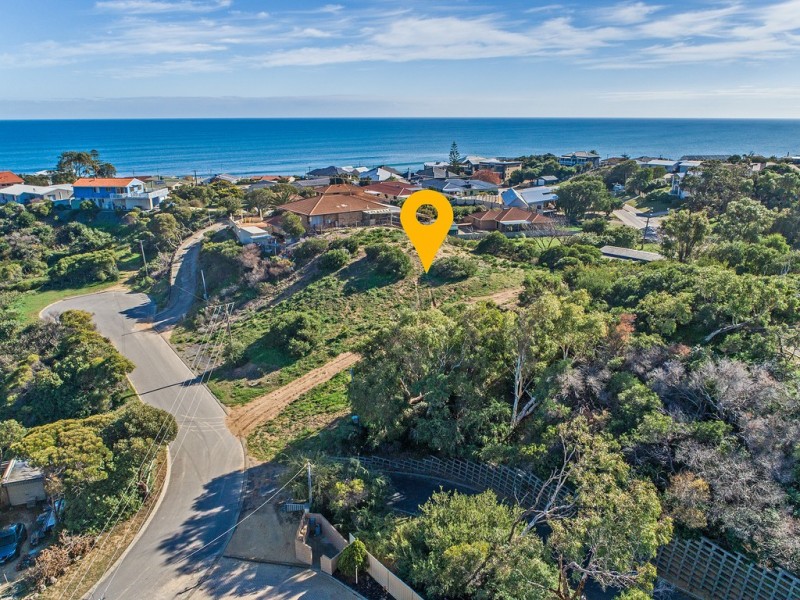 19 Allan Place, Halls Head WA 6210